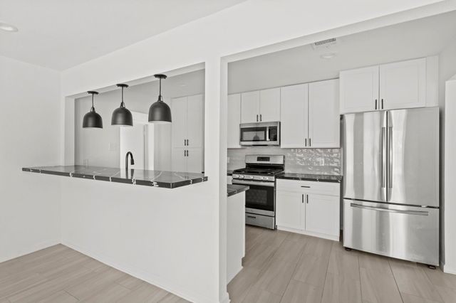 4618 Ella Boulevard, Houston, TX 77018