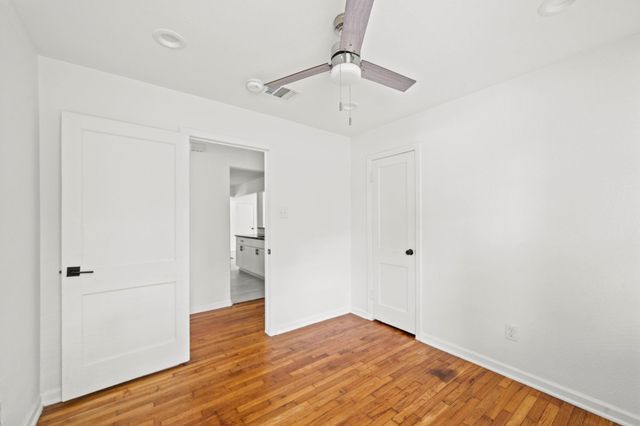 4618 Ella Boulevard, Houston, TX 77018