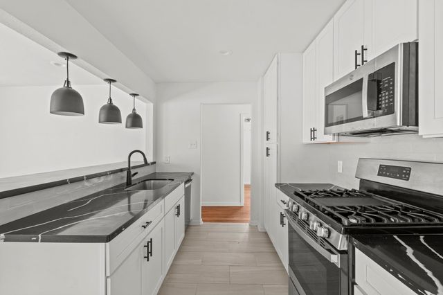 4618 Ella Boulevard, Houston, TX 77018