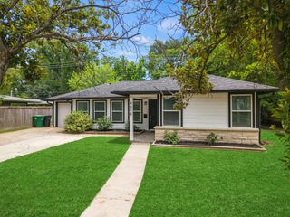 4618 Ella Boulevard, Houston, TX 77018