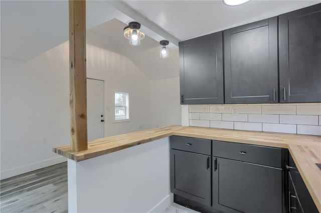 1222 Randolph St, New Castle, PA 16101