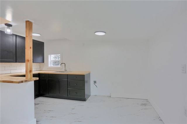 1222 Randolph St, New Castle, PA 16101