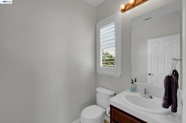 6391 Crystal Springs Cir, Discovery Bay, CA 94505