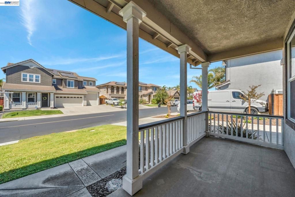 Image 8 of property listing at 6391 Crystal Springs Cir, Discovery Bay, CA 94505