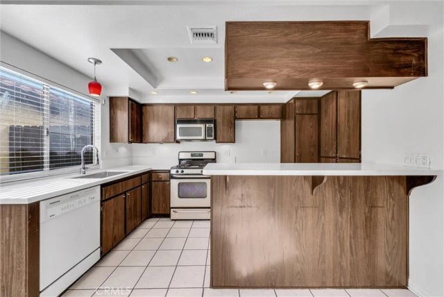 1077 Santo Antonio Drive 15, Colton, CA 92324