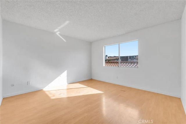 1077 Santo Antonio Drive 15, Colton, CA 92324