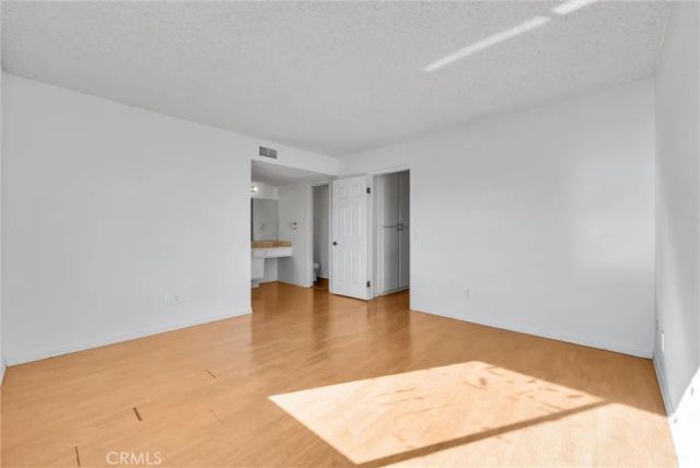 1077 Santo Antonio Drive 15, Colton, CA 92324