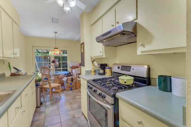 10641 Northboro Street, Dallas, TX 75230