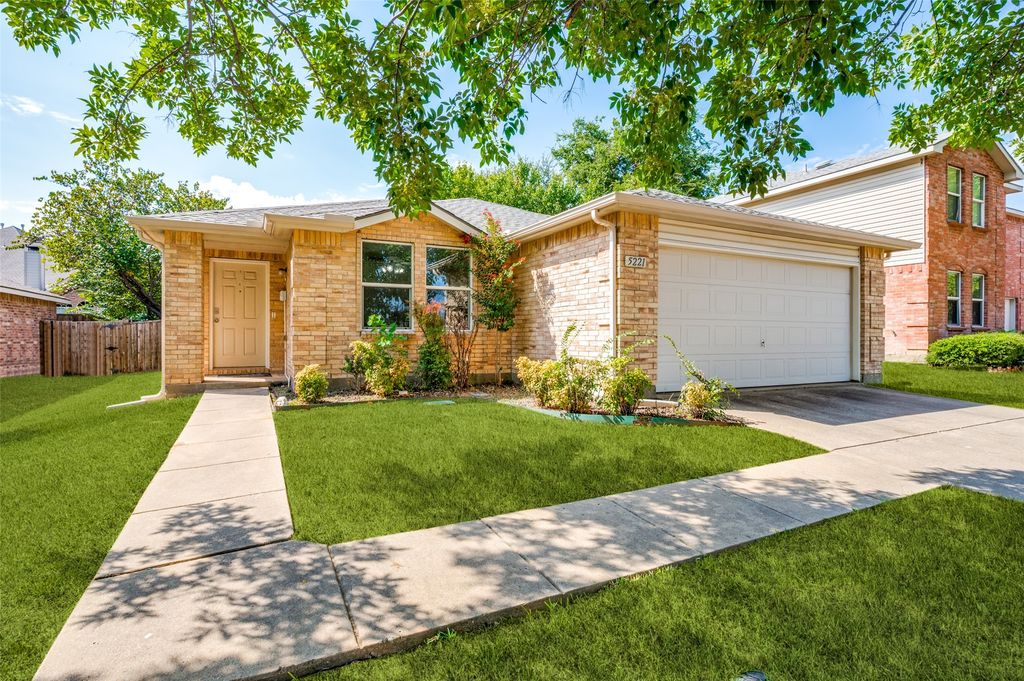 5221 Mountain Pointe Drive, Mckinney, TX 75071