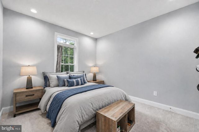 3619 LAKEVIEW PKWY, Locust Grove, VA 22508