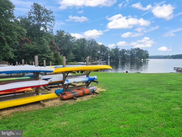 3619 LAKEVIEW PKWY, Locust Grove, VA 22508