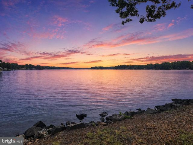 3619 LAKEVIEW PKWY, Locust Grove, VA 22508