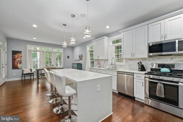 3619 LAKEVIEW PKWY, Locust Grove, VA 22508