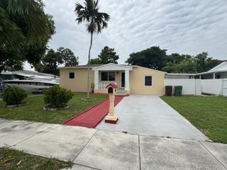 80 W 56th Street, Hialeah, FL 33012