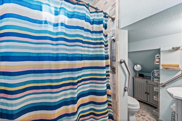 2301 31st Street, Galveston, TX 77550
