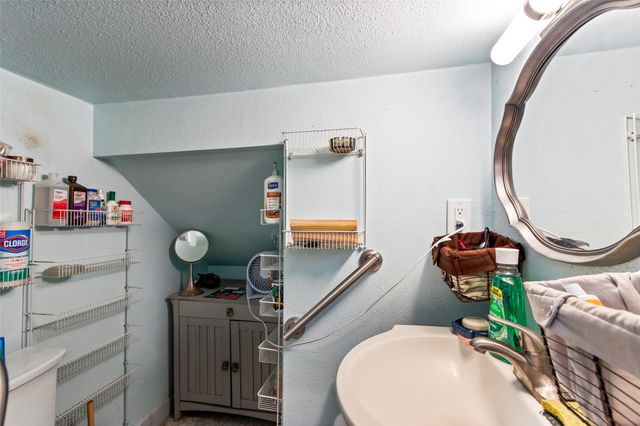 2301 31st Street, Galveston, TX 77550
