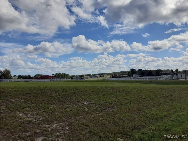 236 N Hambletonian Street, Inverness, FL 34453