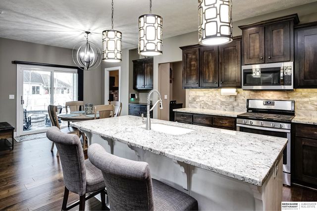 10644 S 189th Street, Omaha, NE 68136