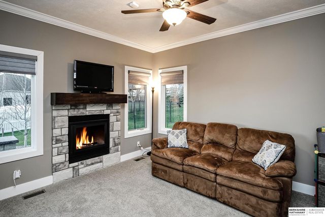 10644 S 189th Street, Omaha, NE 68136