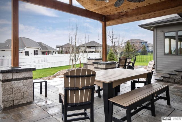 10644 S 189th Street, Omaha, NE 68136