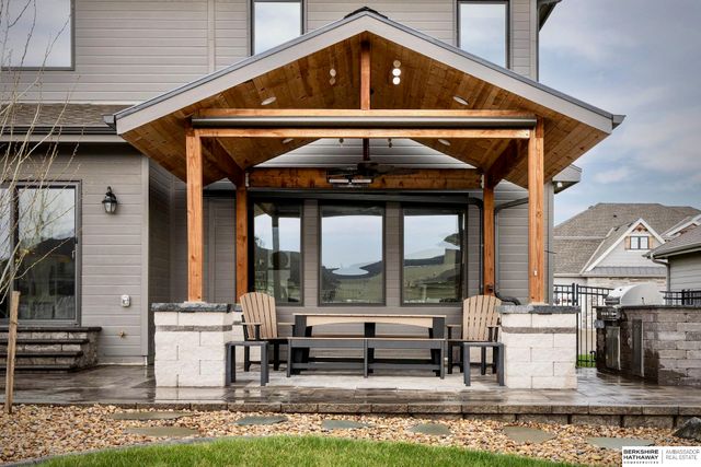 10644 S 189th Street, Omaha, NE 68136