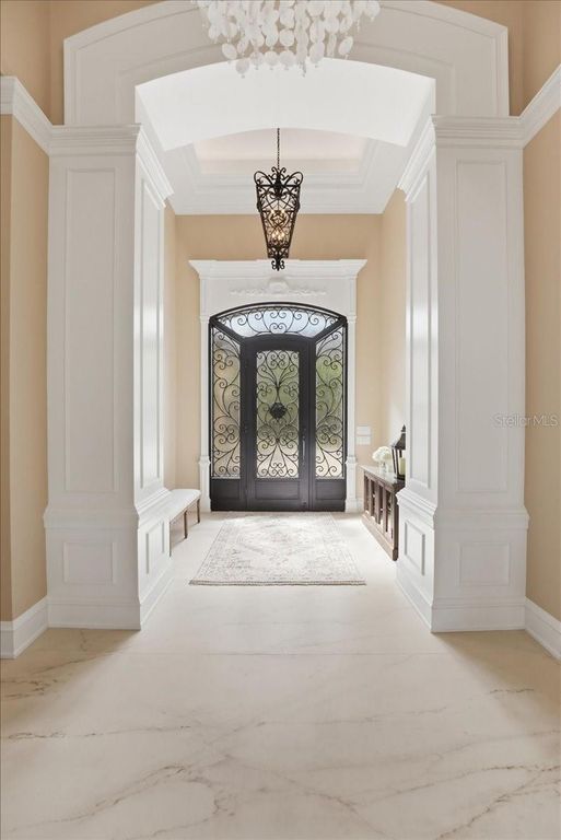 Image 10 of property listing at 9599 BLANDFORD ROAD, Orlando, FL 32827