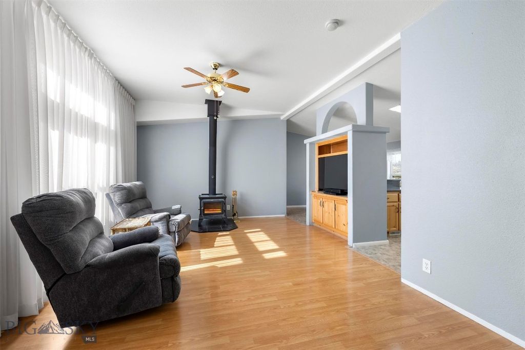 1447 Sunrise Lane, Butte, MT 59701 photo 4