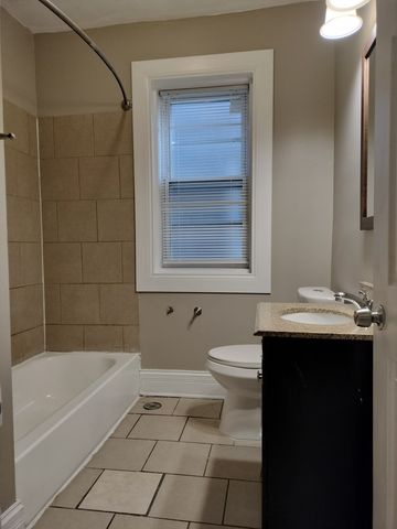 7729 S Essex Avenue 2, Chicago, IL 60649