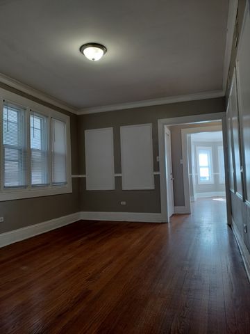 7729 S Essex Avenue 2, Chicago, IL 60649