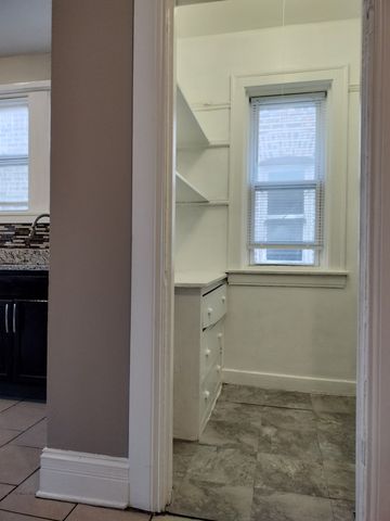 7729 S Essex Avenue 2, Chicago, IL 60649