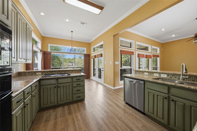 6398 Dorsey Drive, Athens, TX 75752