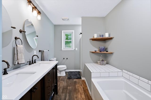 7992 Black Oak Drive, Plainfield, IN 46168