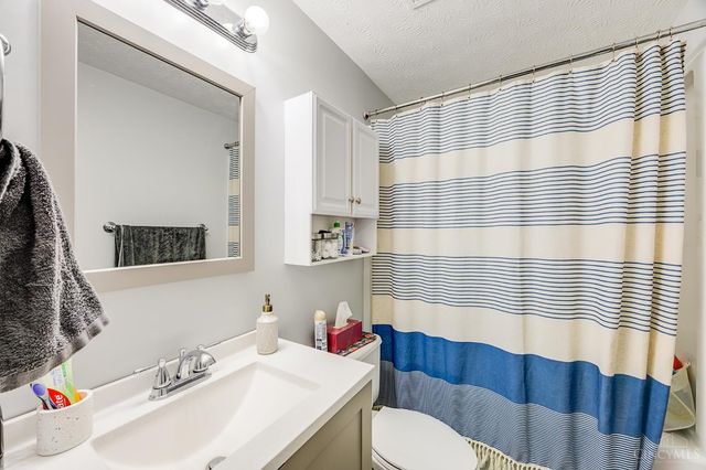 111 Burk Lane, Harrison, OH 45030