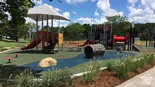 390 S SALEM DR, Salem, UT 84653