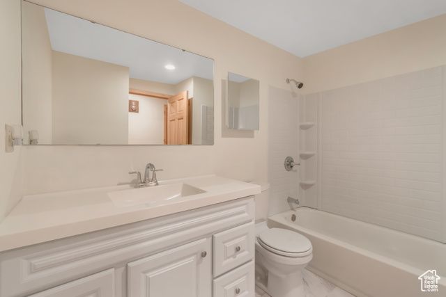 390 S SALEM DR, Salem, UT 84653