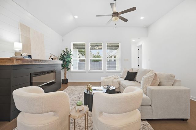 112 Fox RUN, Georgetown, TX 78628