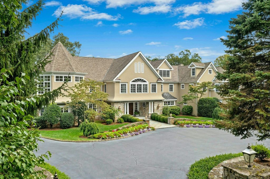 76 Lords Highway, Weston, CT 06883
