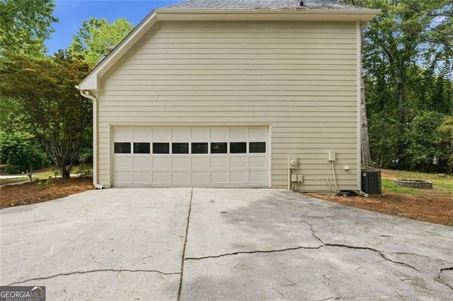 3235 Lake Russell Way, Buford, GA 30519
