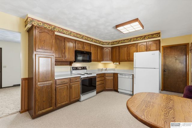 108 Meadow Lane, Gretna, NE 68028
