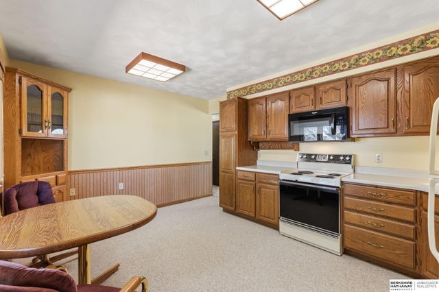 108 Meadow Lane, Gretna, NE 68028