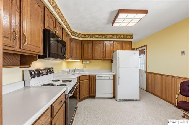 108 Meadow Lane, Gretna, NE 68028