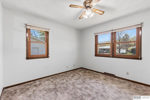 108 Meadow Lane, Gretna, NE 68028