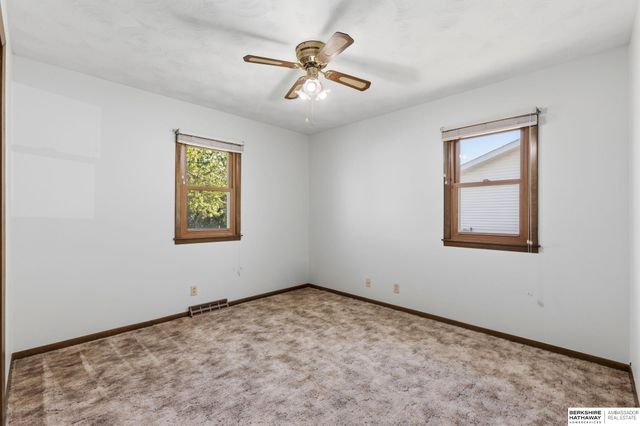 108 Meadow Lane, Gretna, NE 68028