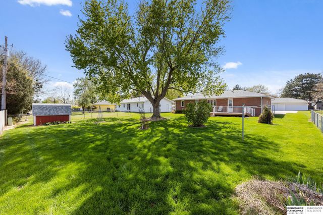 108 Meadow Lane, Gretna, NE 68028