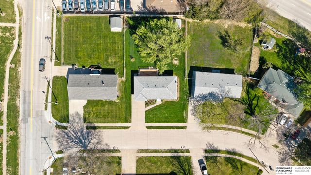 108 Meadow Lane, Gretna, NE 68028
