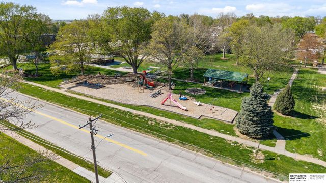 108 Meadow Lane, Gretna, NE 68028