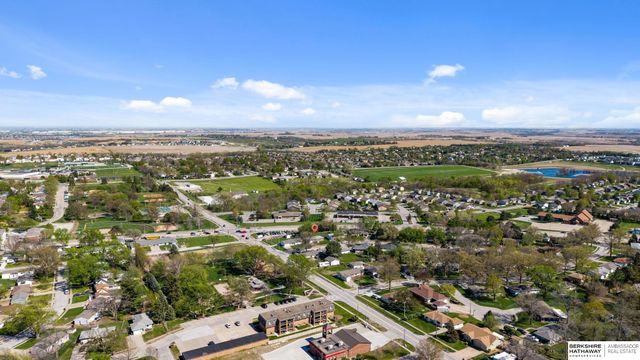 108 Meadow Lane, Gretna, NE 68028