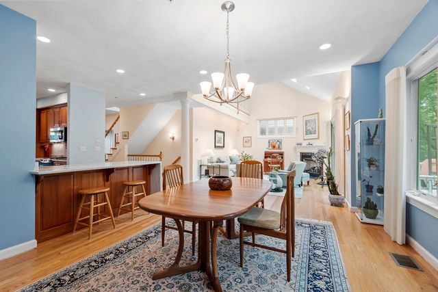 5 Vine Brook Way 5, Woburn, MA 01801
