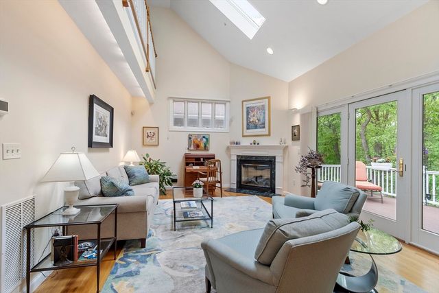 5 Vine Brook Way 5, Woburn, MA 01801