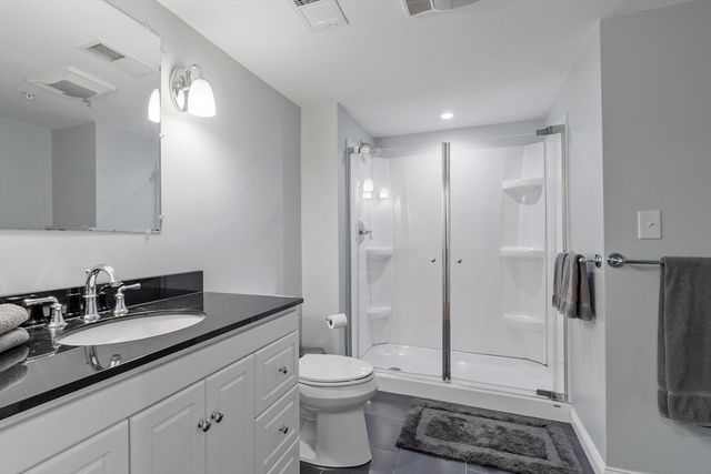 5 Vine Brook Way 5, Woburn, MA 01801